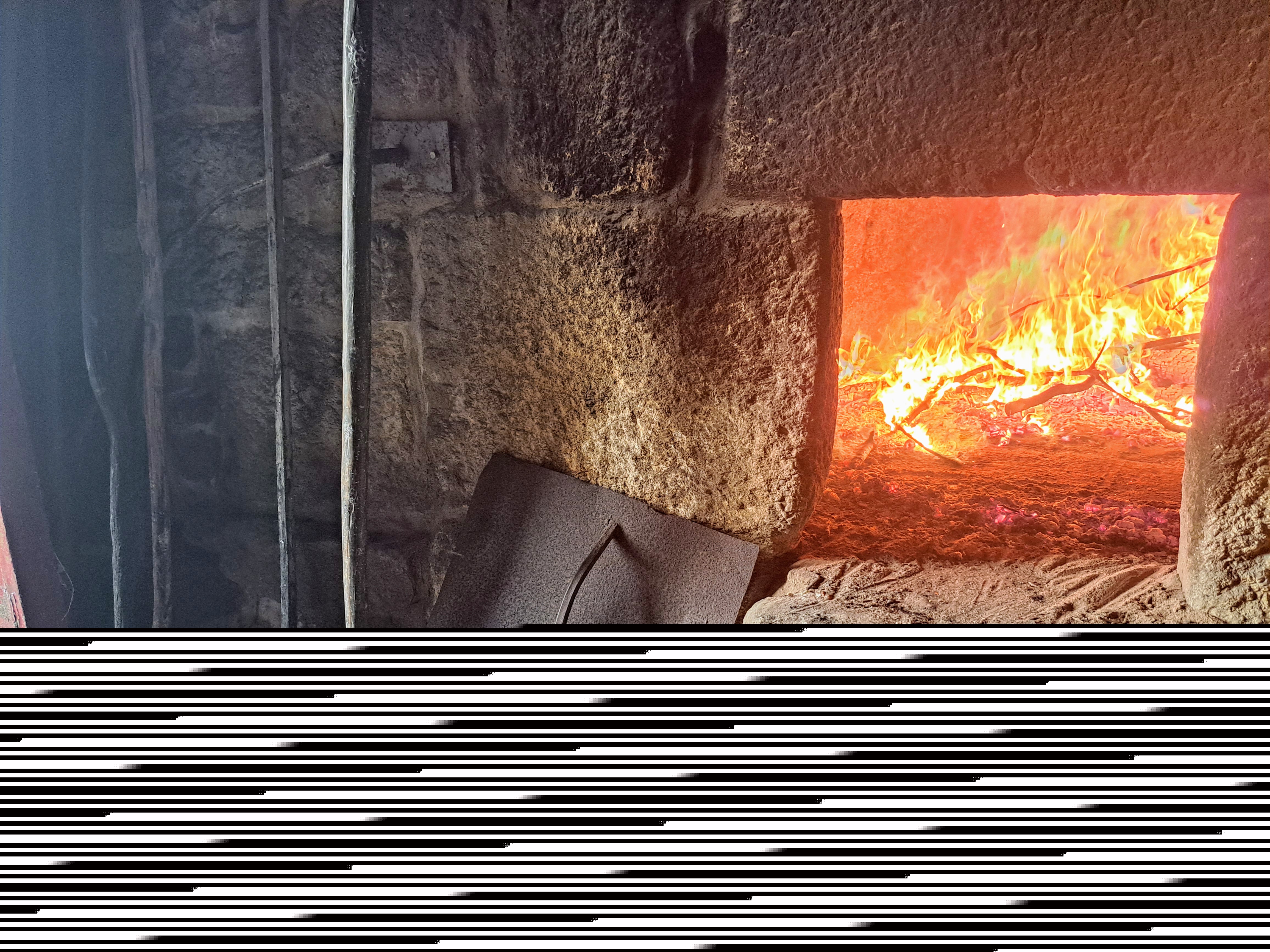 Ampliar: Forno comunal de Pitoes as Junias